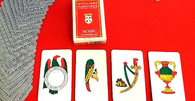 Ti vitti, Cucù, Sette e mezzo e gli altri: i giochi di carte nella  tradizione siciliana