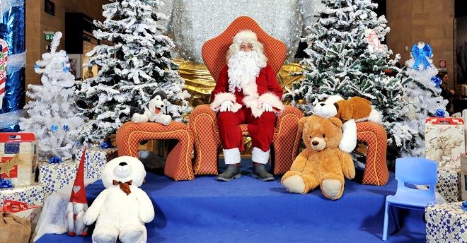 Villaggi Natale Bambini.Giochi Laboratori E Attivita Per Tutti I Bambini Il Villaggio Di Babbo Natale Al Forum Palermo