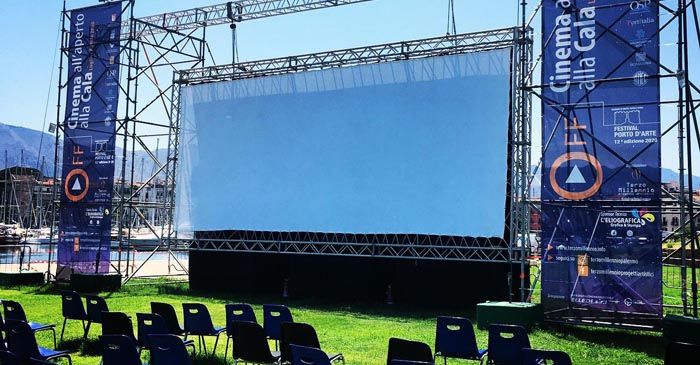 Movies scheduled on the balcony of Sant Erasmo